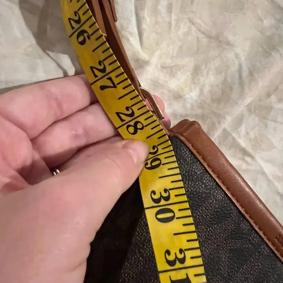 NWOT Michael Kors small brown logo belt bag max 28 inch waist - Picture 8 of 10